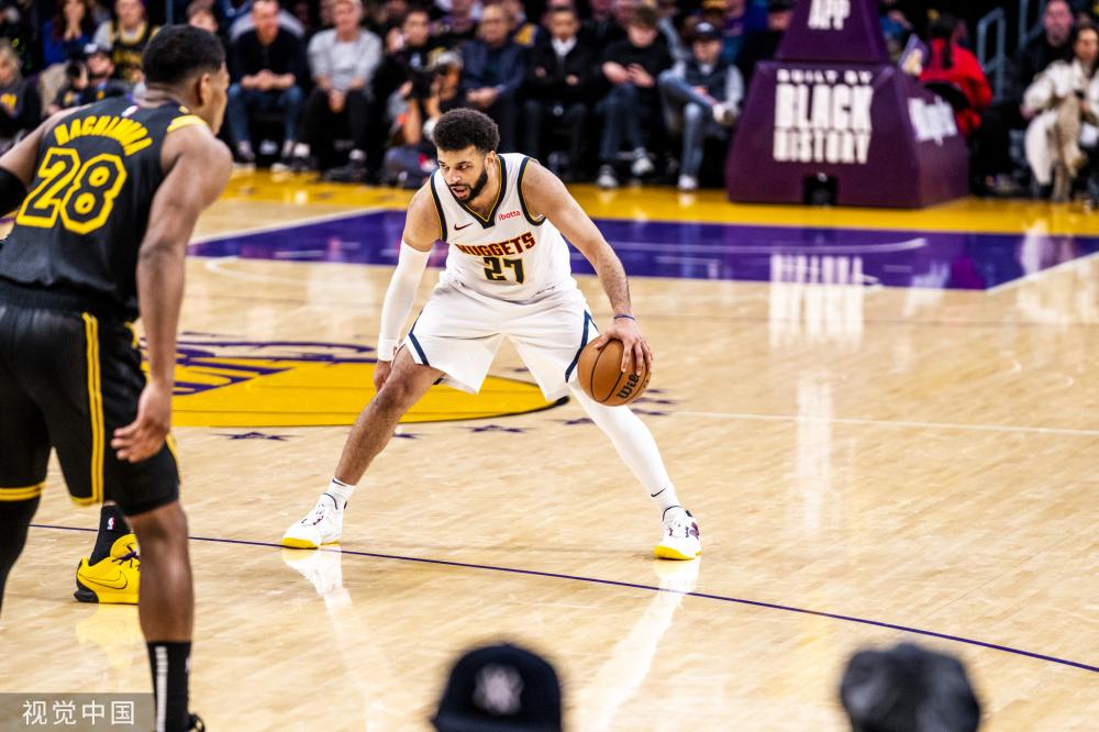 展现出了卓 展现出了卓